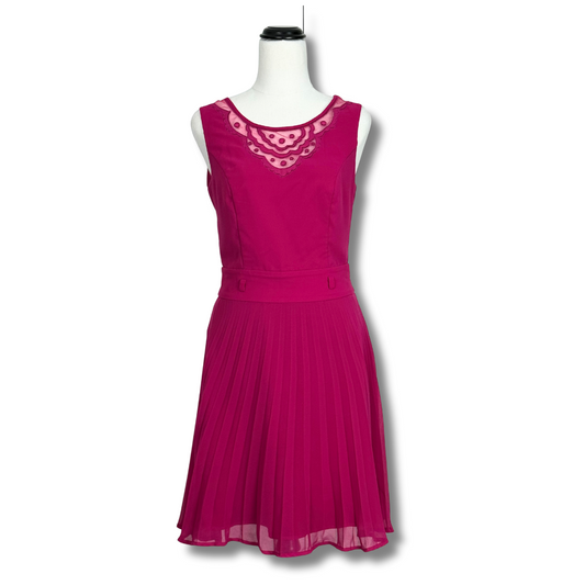 Review Pink Pleated Dress